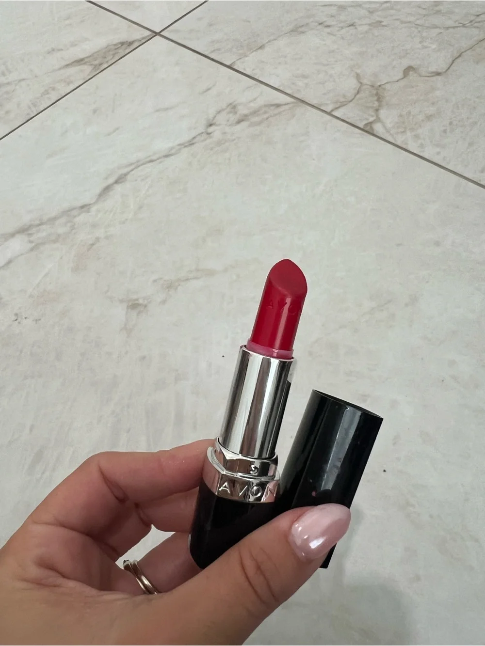 Avon Classic Rich Ruby Ultra Color Lipstick